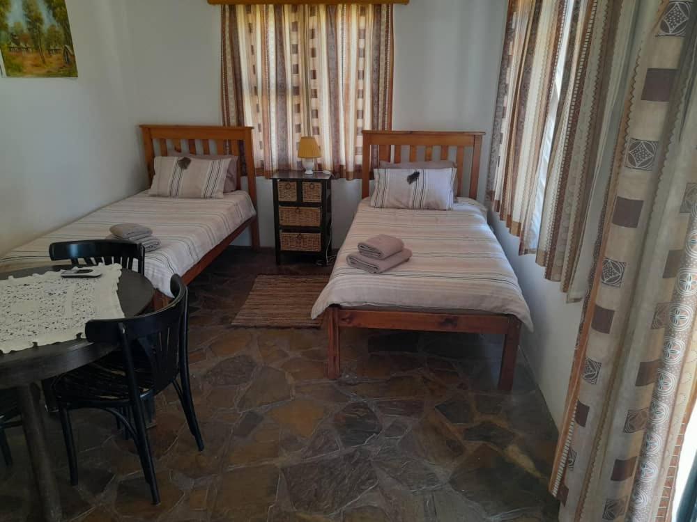 Hotel Ombo Rest Camp à Okahandja Extérieur photo