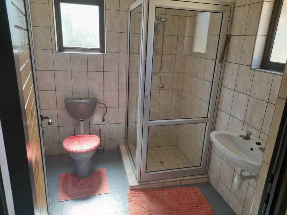 Hotel Ombo Rest Camp à Okahandja Extérieur photo