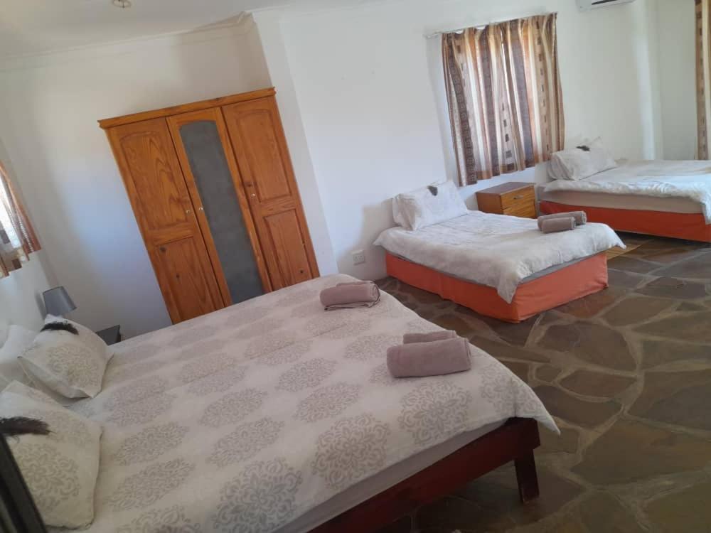 Hotel Ombo Rest Camp à Okahandja Extérieur photo
