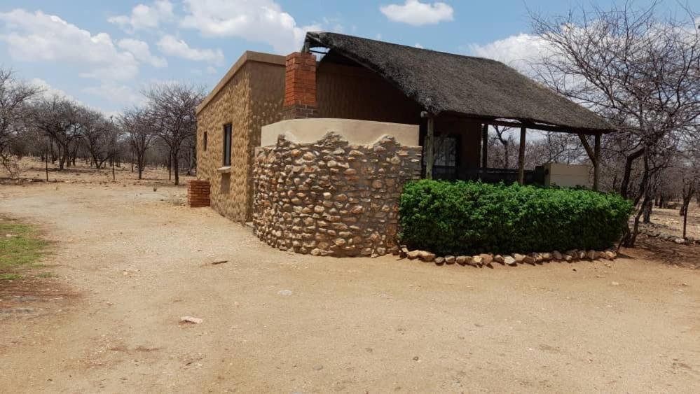 Hotel Ombo Rest Camp à Okahandja Extérieur photo