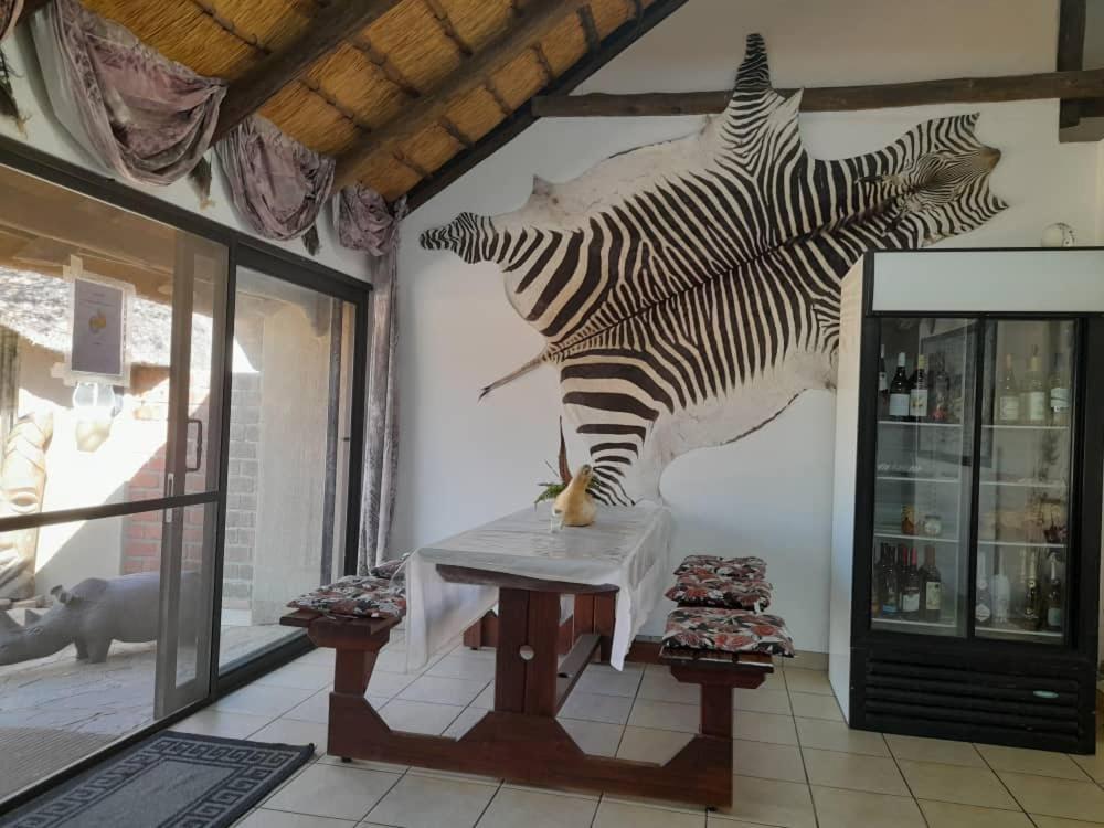 Hotel Ombo Rest Camp à Okahandja Extérieur photo