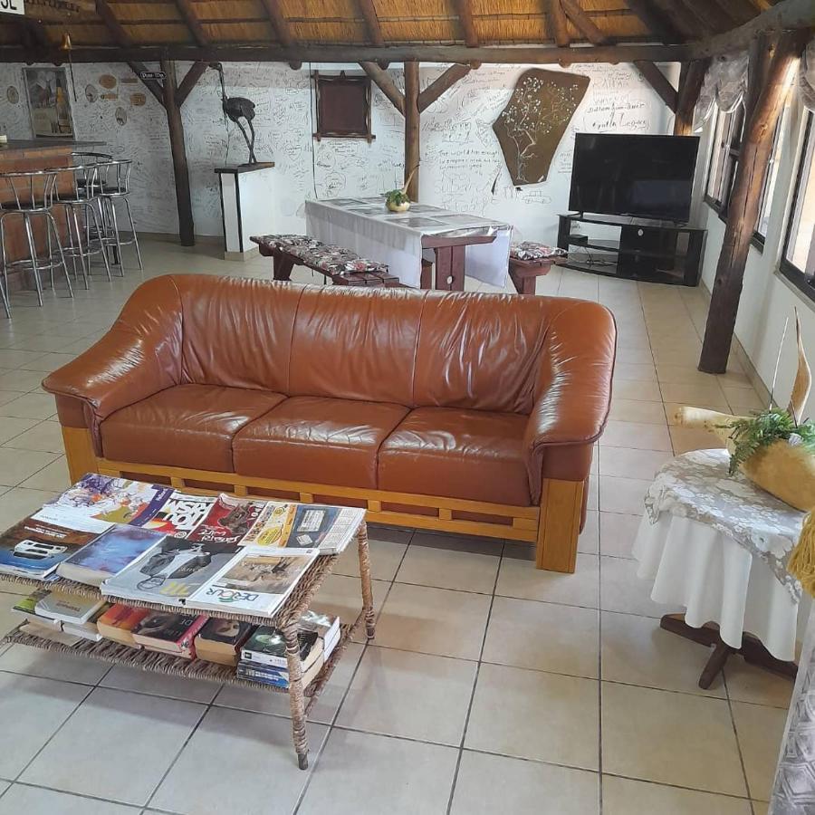 Hotel Ombo Rest Camp à Okahandja Extérieur photo