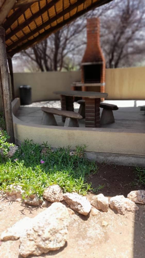 Hotel Ombo Rest Camp à Okahandja Chambre photo