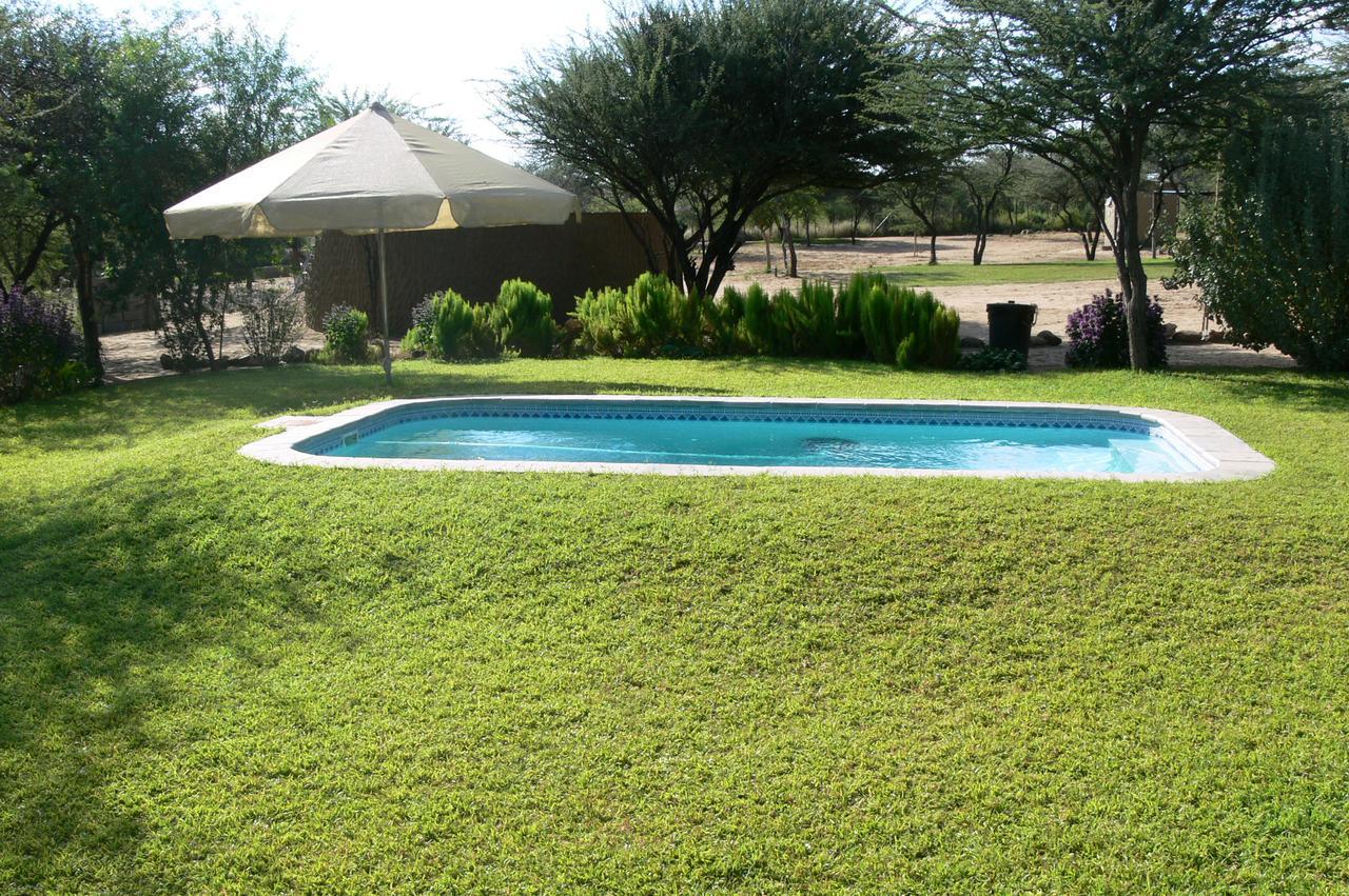 Hotel Ombo Rest Camp à Okahandja Extérieur photo